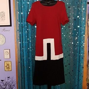 🔵 Kenar dress with short sleeves